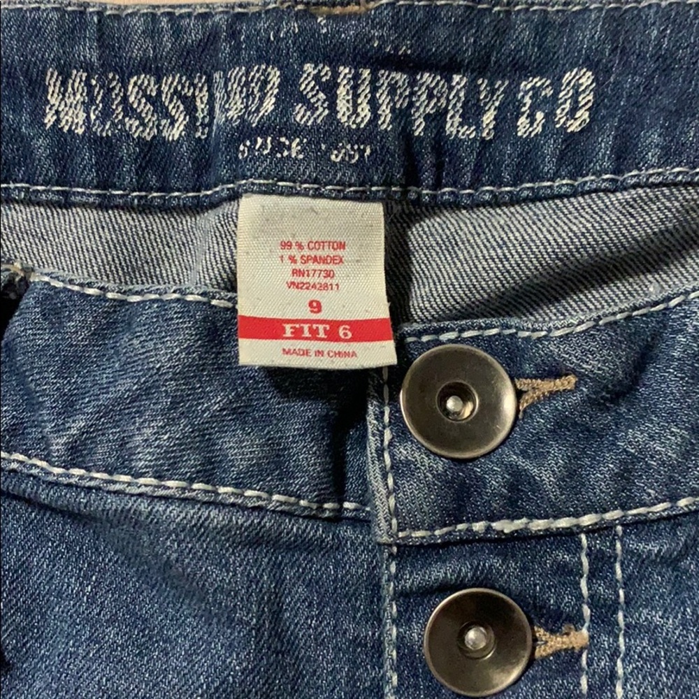 Mossimo Button fly shorts - Picture 4 of 4